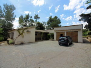 Finca with holiday rental license nearby Pollensa Majorca