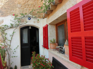 Town house in Bunyola Majorca with mountain views for sale