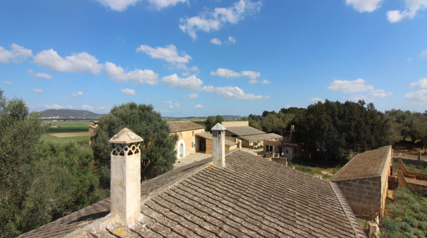 Alte rustikale Finca auf sehr großem Grundstück zur Reform in Villafranca Mallorca